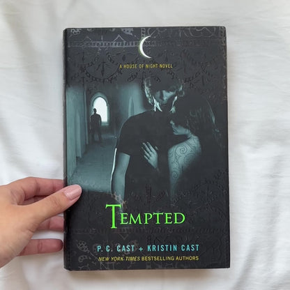 House of Night #6: Tempted