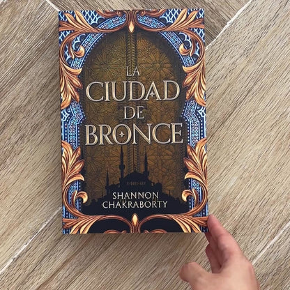 La Ciudad De Bronce